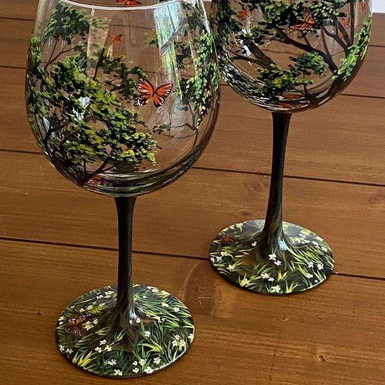 The Four Seasons Hand-Painted Wine Glass – A Year of Nature in Every Sip